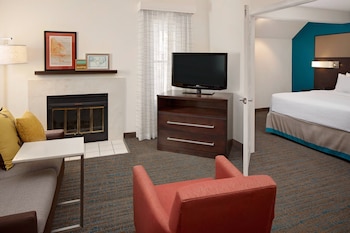 Penthouse Suite with Fireplace