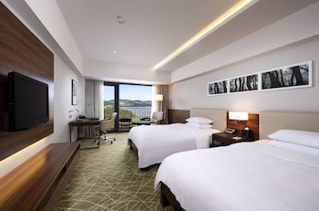 Executive Room, 2 Twin Beds, Lake View