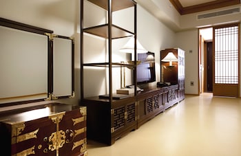 Deluxe Room (Ondol)