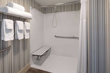 Room, 2 Double Beds, Accessible, Non Smoking (Mobillity Access, Roll-In Shower)