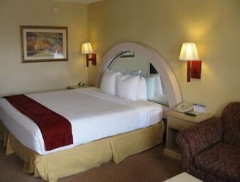 Standard Room, 1 King Bed, Smoking