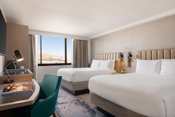 Deluxe Room, 2 Queen Beds