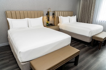 Deluxe Room, 2 Queen Beds