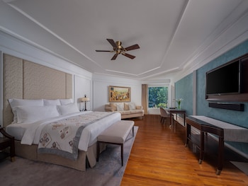 Club Suite, 1 King Bed, Club Lounge Access (Uluwatu)