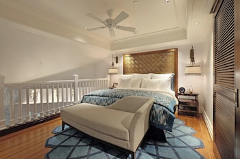Premium Room, 1 King Bed, Mezzanine (Singaraja Space Access)