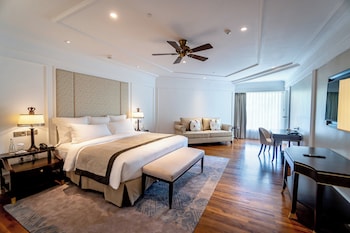 Club Suite, 1 King Bed, Club Lounge Access (Uluwatu)