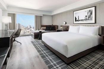 Room, 1 King Bed, City View