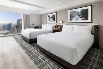Room, 2 Queen Beds, City View