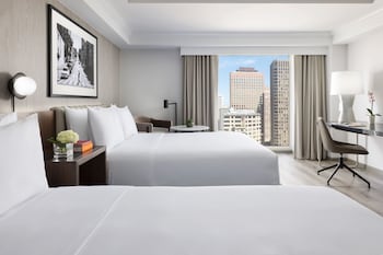Room, 2 Queen Beds, City View