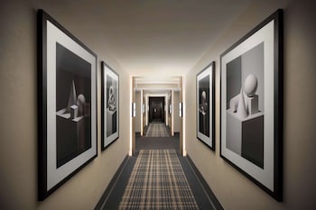 Room, 2 Queen Beds, Bathtub