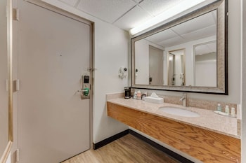 Standard Room, 2 Double Beds, Non Smoking