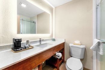 Standard Room, 2 Double Beds, Non Smoking, Refrigerator & Microwave