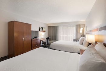 Room, 2 Double Beds, Accessible (Mobility/Hearing Roll In Shower)