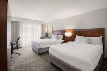 Room, 2 Double Beds, Accessible (Mobility/Hearing Roll In Shower)