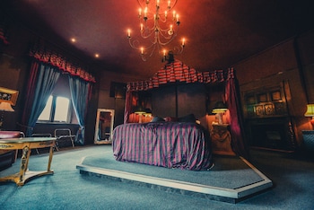 Deluxe Suite, 1 King Bed (Prince of Wales)