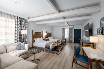 Room, 2 Queen Beds, Accessible (Garden, Accessible Tub)
