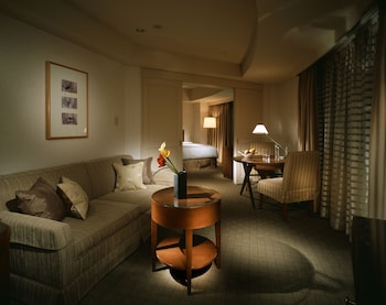 Panoramic Suite, Non Smoking (Premium Floor)