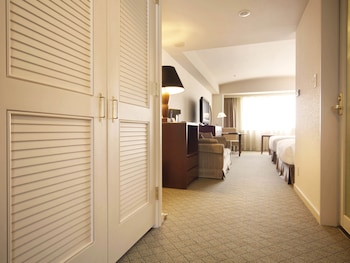 Twin Room, Non Smoking, River View (For 1-3 Guests)