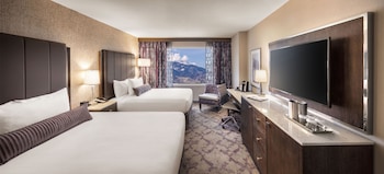 Mountain View Room, 2 Queen, Non-Smoking