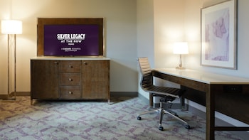 Silver Legacy Junior Suite 2 Queen Non-Smoking