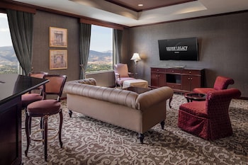 Penthouse One Bedroom Suite