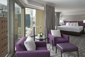 Premium Room, 1 King Bed, Club Lounge Access