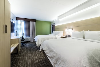 Standard Room, 2 Queen Beds, Roll-in Shower (Communications)