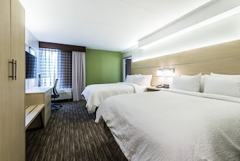 Standard Room, 2 Queen Beds, Roll-in Shower (Communications)