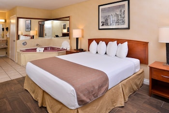 Standard Room, 1 King Bed, Non Smoking, Hot Tub