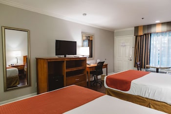Standard Room, 2 Queen Beds, Non Smoking, Refrigerator & Microwave