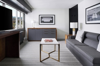 Junior Suite, 1 King Bed with Sofa bed