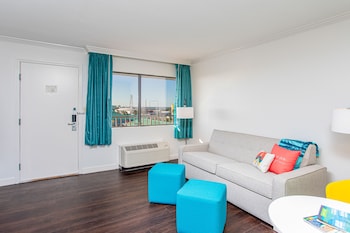 One Bedroom  Queen  Suite