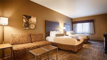 Suite, 2 Queen Beds, Non Smoking, Refrigerator & Microwave (with Sofabed)