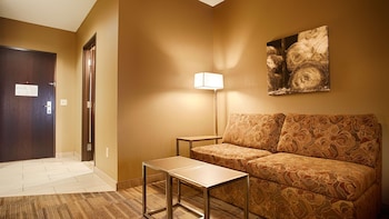 Suite, 1 King Bed, Non Smoking, Jetted Tub (Shower Only;with Sofabed)
