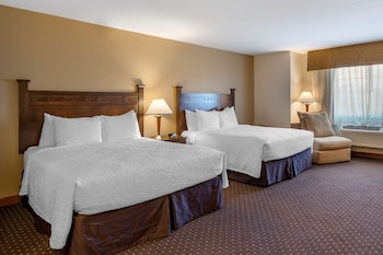 Standard Room, 2 Queen Beds, Non Smoking, Microwave (Oversized Room)