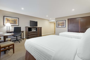 Suite, Multiple Beds, Non Smoking, Refrigerator & Microwave (with Sofabed)