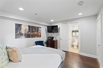 Comfort Room, 1 Queen Bed, Non Smoking