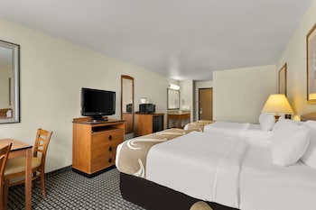 Standard Room, 2 Queen Beds, Non Smoking