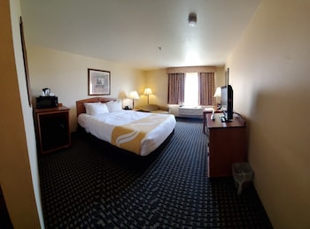Standard Room, 1 Queen Bed, Accessible, Non Smoking