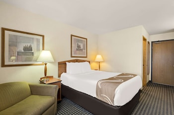 Standard Room, 1 Queen Bed, Non Smoking