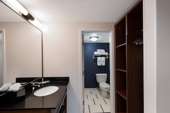Room, 2 Queen Beds, Hearing Accessible