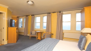 Superior Double Room (Front Facing)
