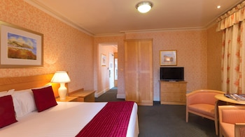 Double Room (Front Facing)