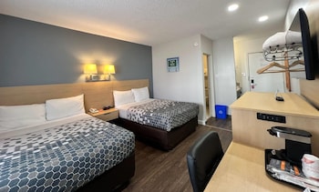 Standard Double Room, 2 Double Beds, Non Smoking