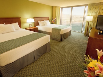 Room, 2 Queen Beds, River View