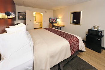 Superior Room, 1 King Bed, Accessible (Smoke Free, Roll-In-Shower)