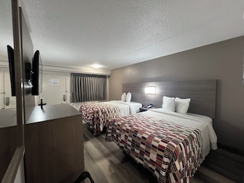 Deluxe Room, 2 Double Beds (Smoke Free)