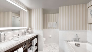 Suite, 1 Bedroom (Pacific)