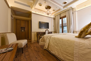 Exclusive Double or Twin Room, Terrace