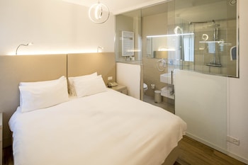 Standard Double Room, 1 Queen Bed